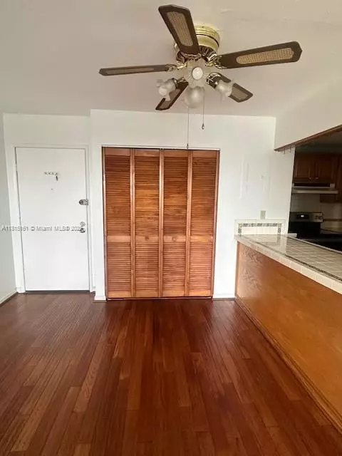 Miami, FL 33172,870 NW 87th Ave #302