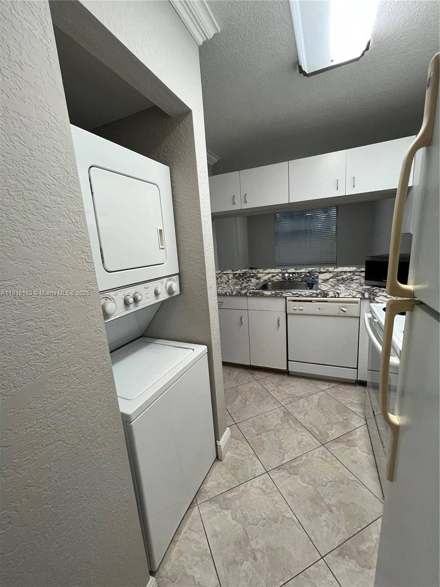 Coral Springs, FL 33071,1097 Coral Club Dr #1097