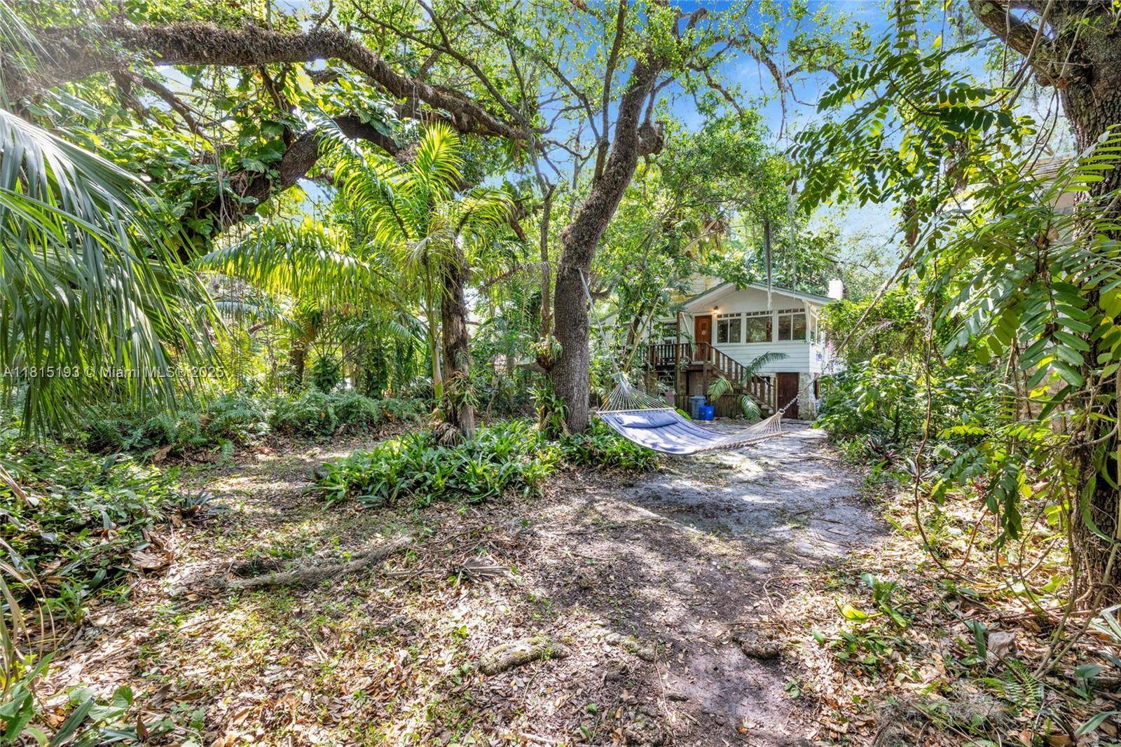Coral Gables, FL 33156,10015 Snapper Creek Rd.