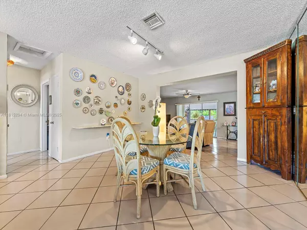 Miami, FL 33155,2232 SW 82nd Ct