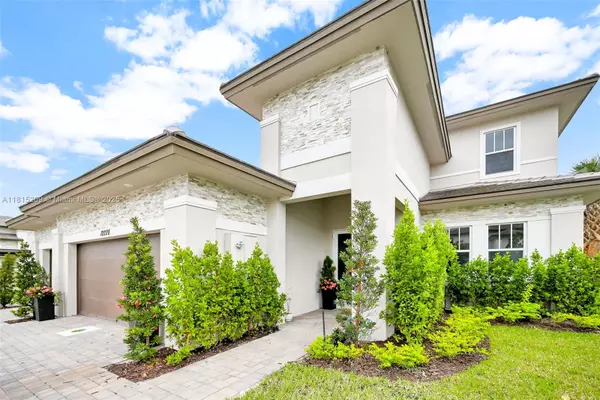 Davie, FL 33330,12228 SW 43rd St #12228