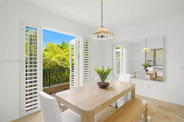 Coral Gables, FL 33134,615 Santander Ave #C