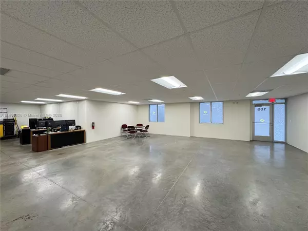 Hialeah, FL 33018,8565 W 44th Ave #109