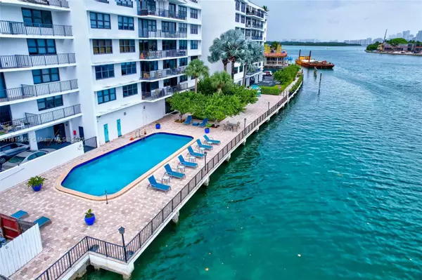 10101 E Bay Harbor Dr #502, Bay Harbor Islands, FL 33154