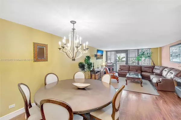 Bay Harbor Islands, FL 33154,10101 E Bay Harbor Dr #502