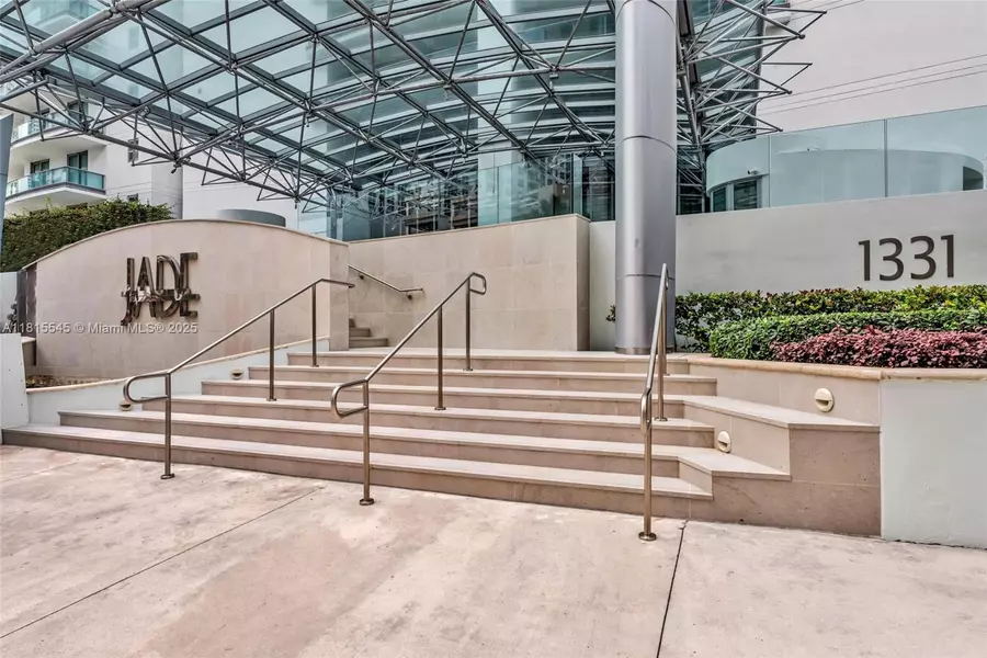 1331 Brickell Bay Dr #1808, Miami, FL 33131