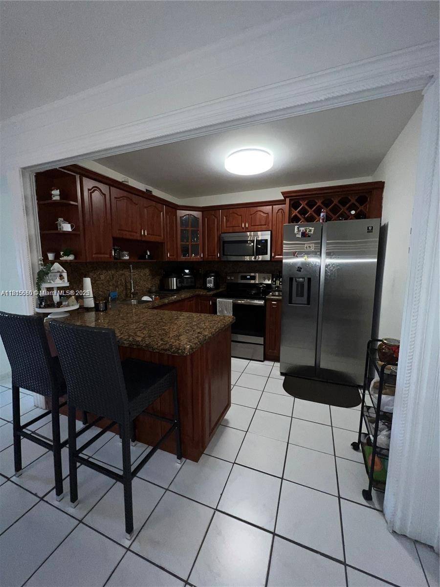 Hialeah, FL 33012