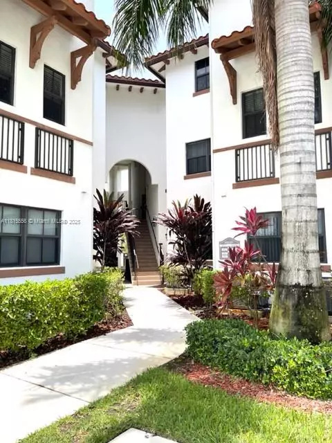 10600 NW 88th St #204, Doral, FL 33178