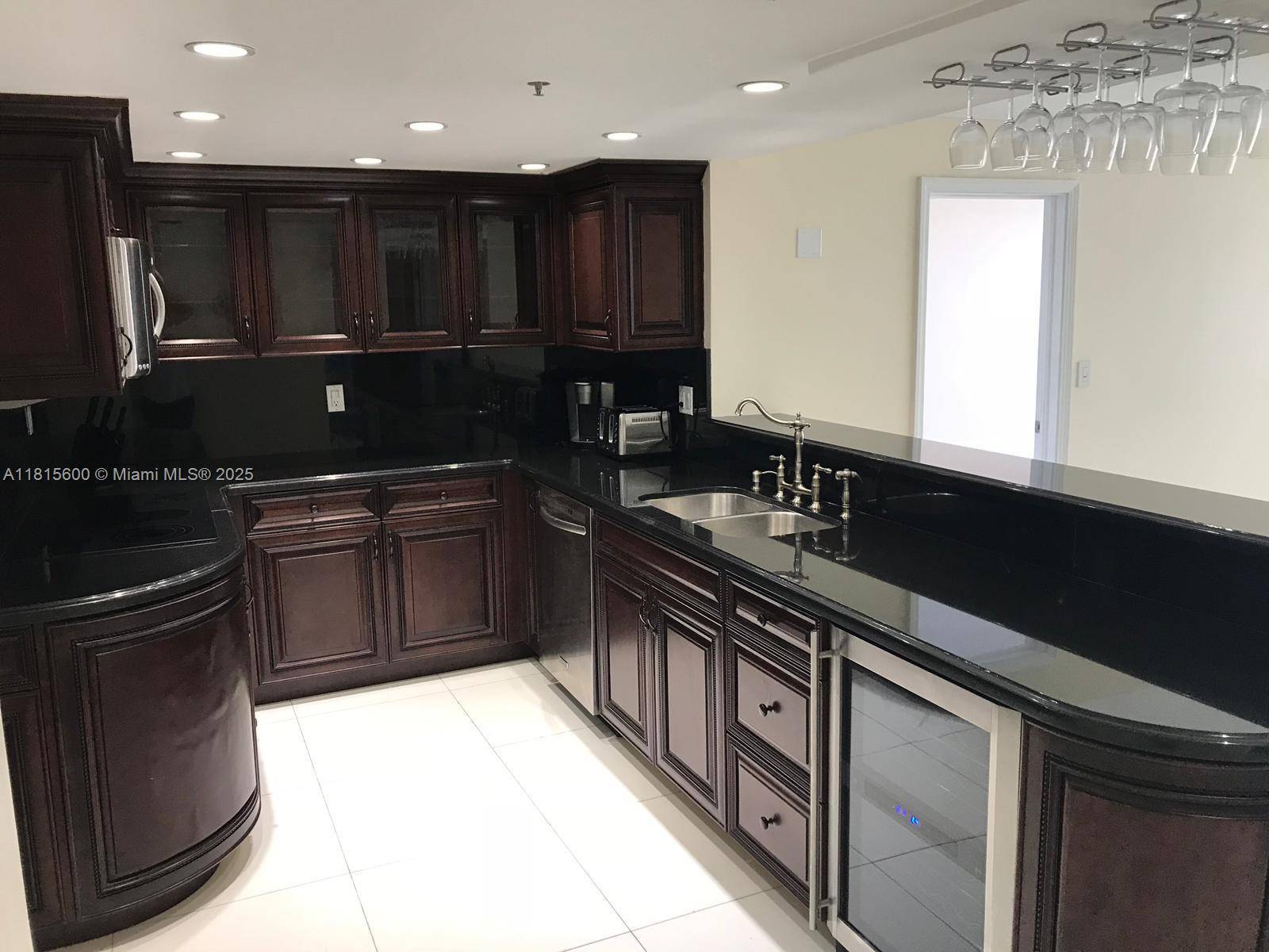 Miami, FL 33132,1717 N Bayshore Dr #A-3646