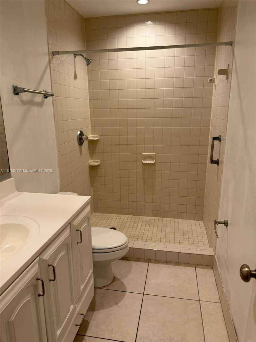 Coral Springs, FL 33065,3250 NW 85th Ave #24
