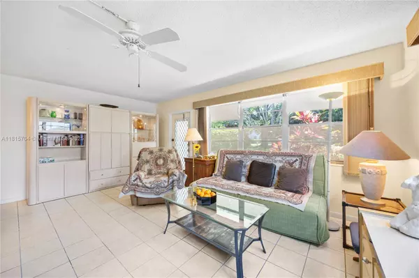 Deerfield Beach, FL 33442,440 Durham O #440