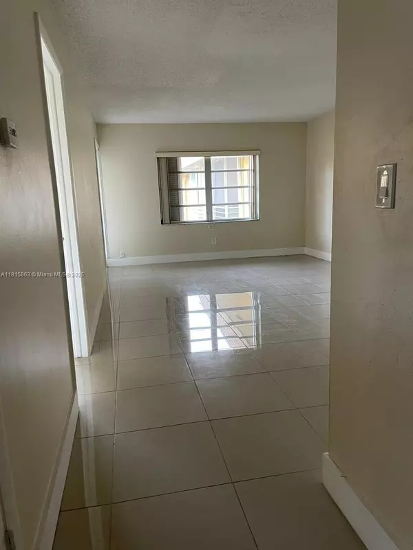 Dania Beach, FL 33314,5120 SW 40th Ave #24A
