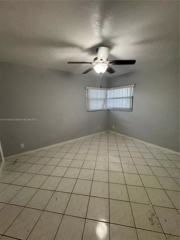 Hollywood, FL 33020,1005 S 17th Ave #7