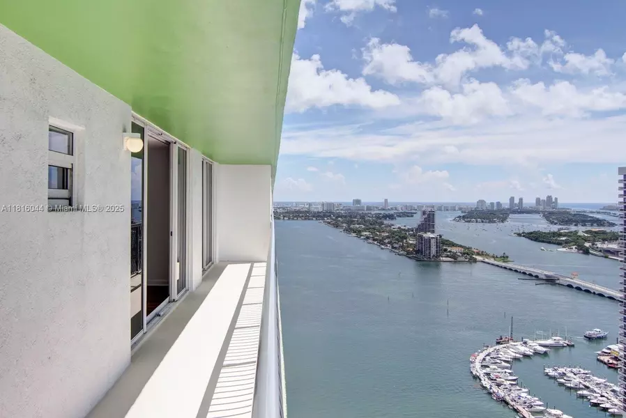 1756 N Bayshore Dr #38O, Miami, FL 33132
