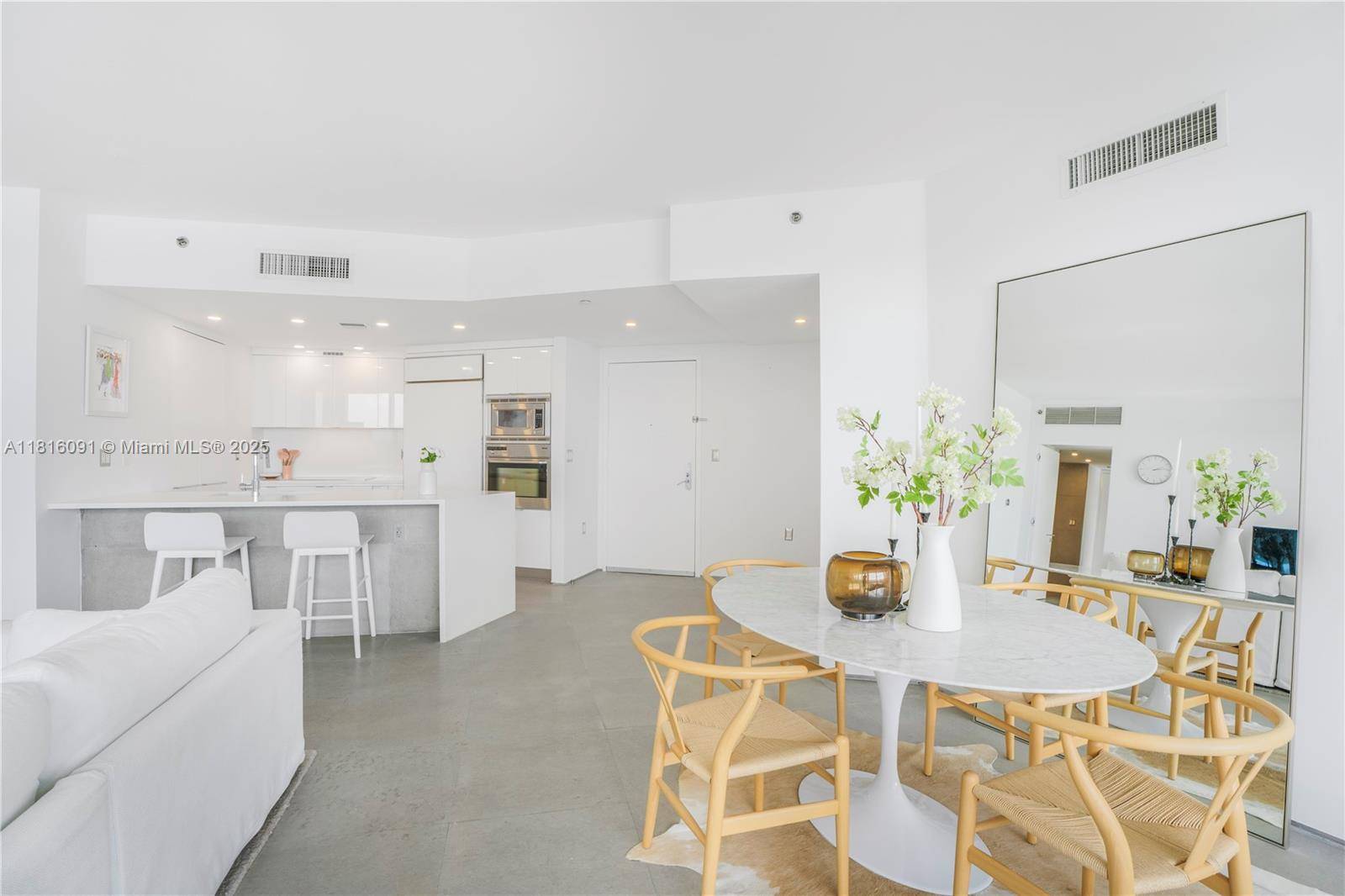 Miami Beach, FL 33139,400 Alton Rd #2004