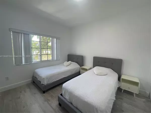 Oakland Park, FL 33309,3454 NW 17th Ter #3454