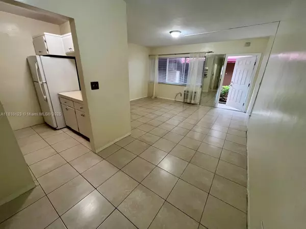 2838 Madison St #28, Hollywood, FL 33020