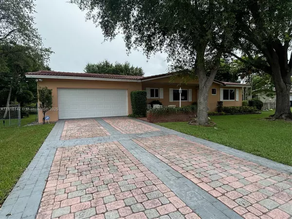 17221 SW 87th Ct, FL 33157