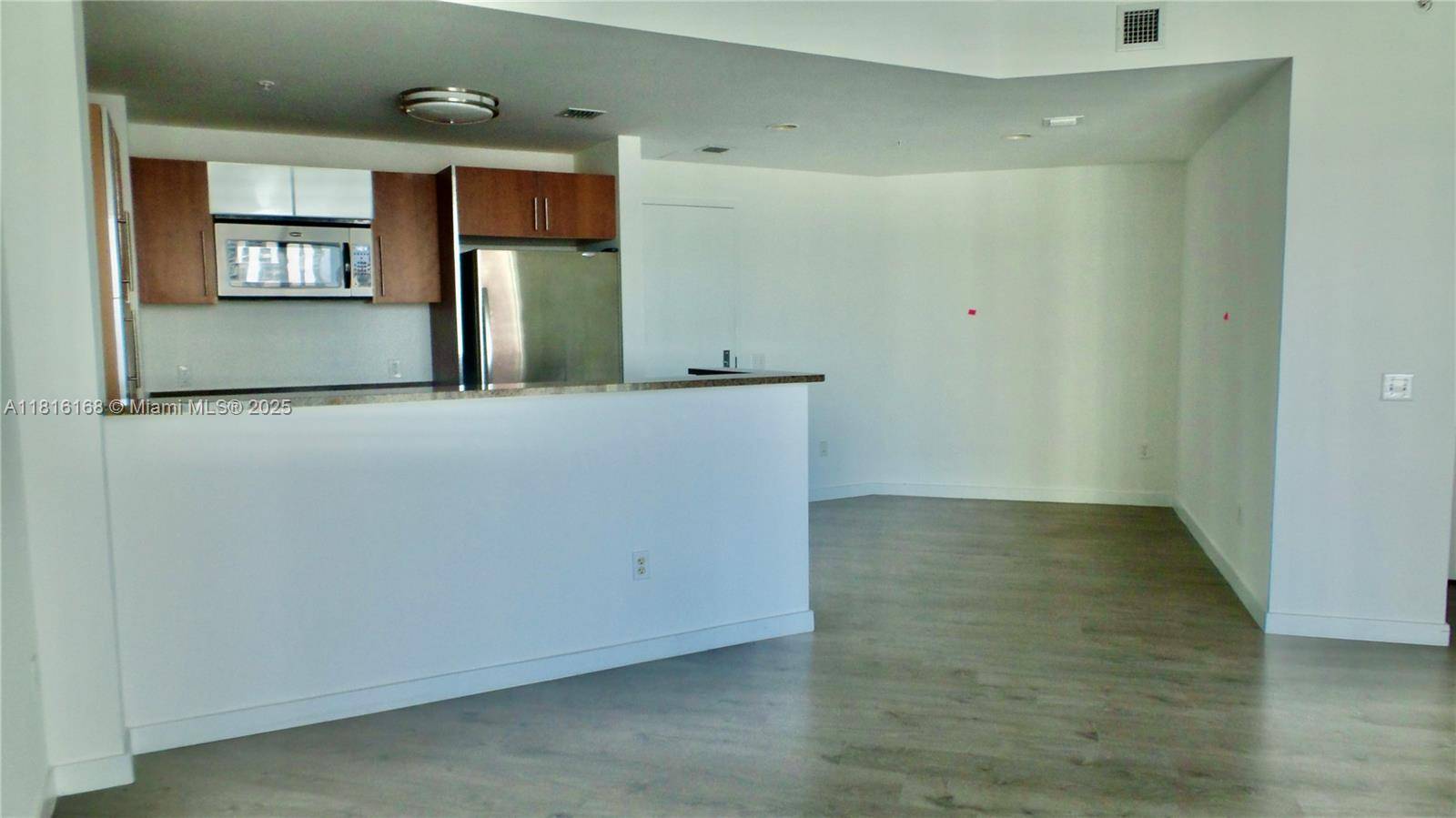Miami, FL 33131,300 S Biscayne Blvd #2705