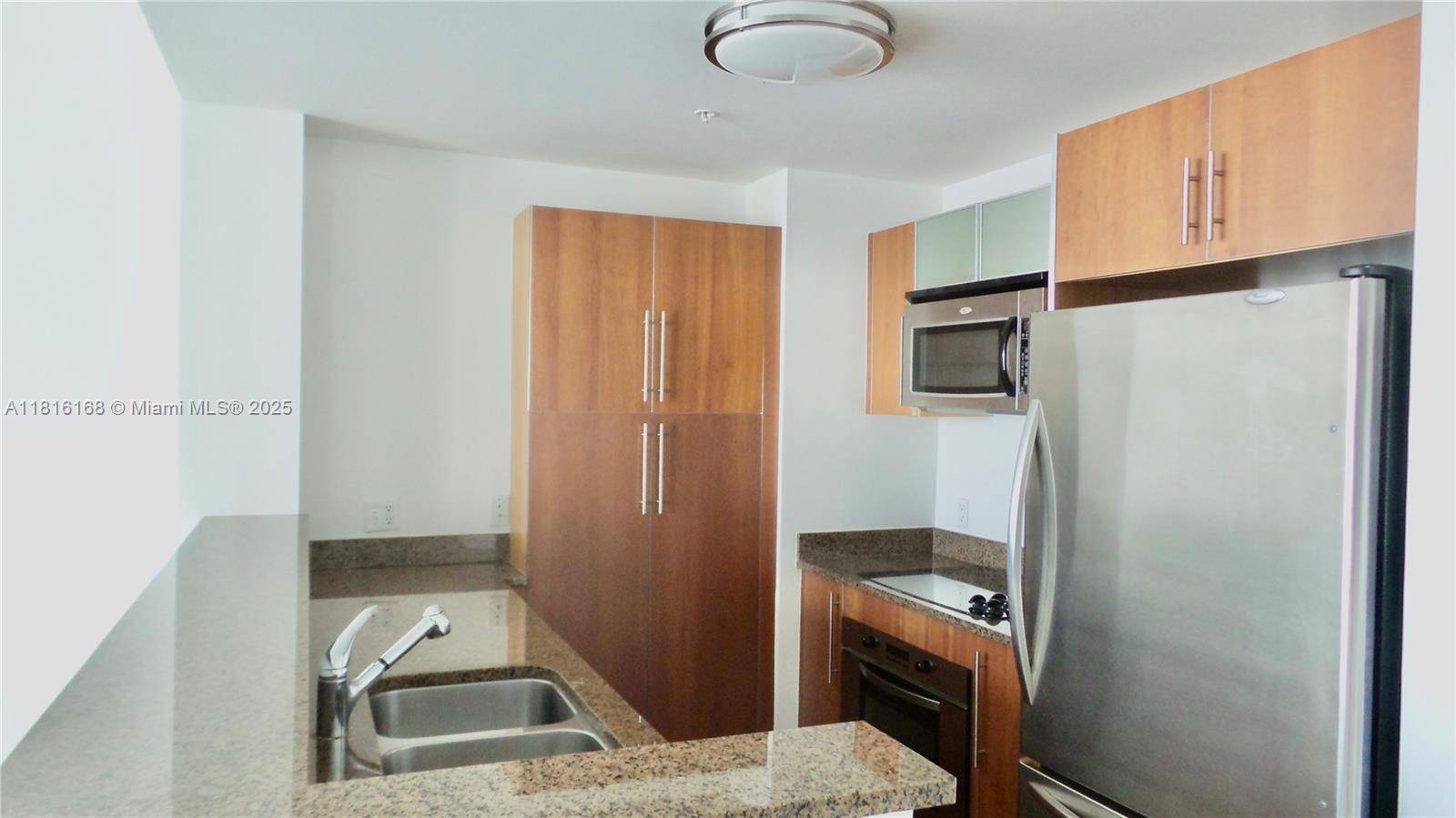 Miami, FL 33131,300 S Biscayne Blvd #2705