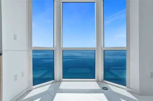 Miami Beach, FL 33141,6365 Collins Ave #2403