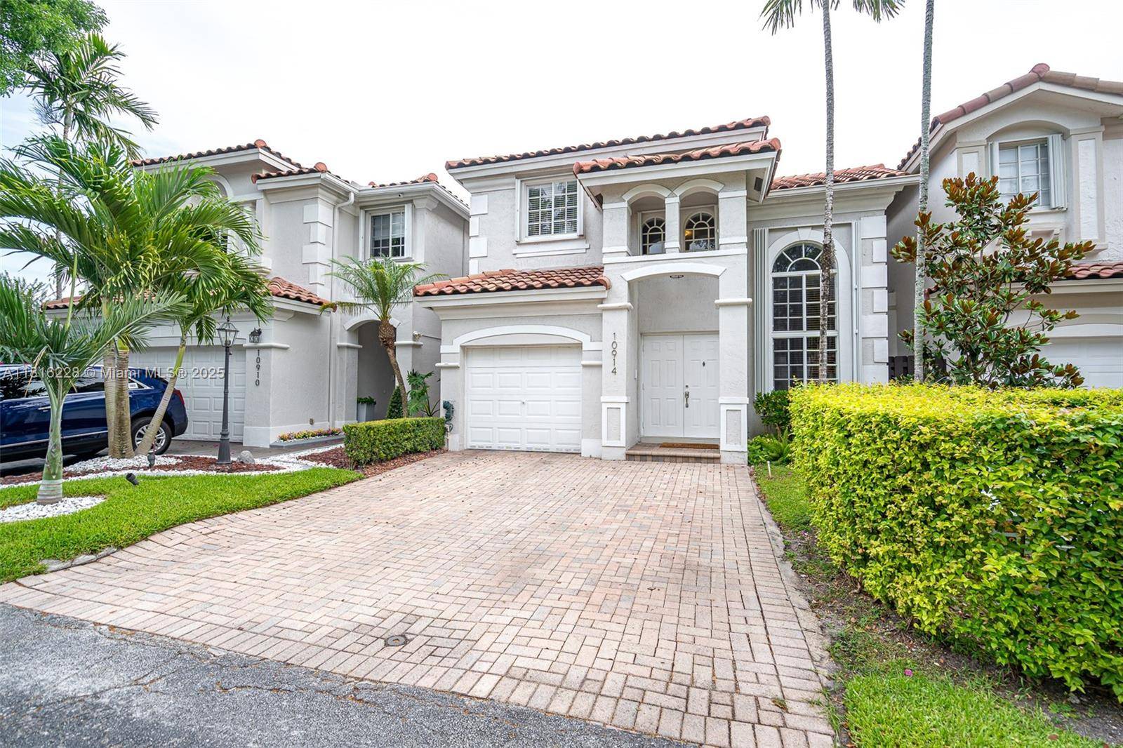 Doral, FL 33178,10914 NW 70th St