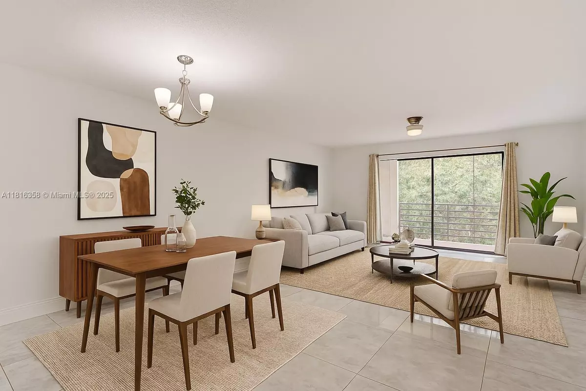 Pompano Beach, FL 33060,136 S Cypress Rd #323