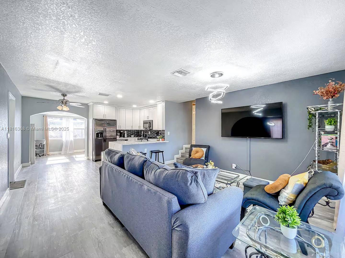 Fort Lauderdale, FL 33317,1660 SW 47th Ave