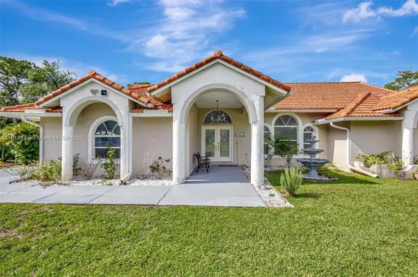 Loxahatchee, FL 33470,17084 N 33rd Rd N