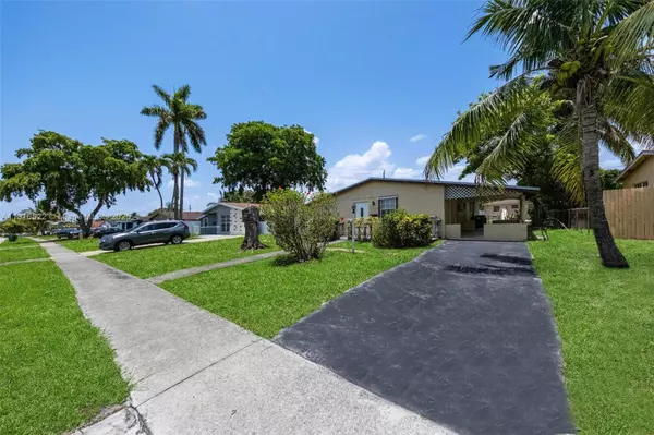 Miramar, FL 33023,2130 Acapulco Dr