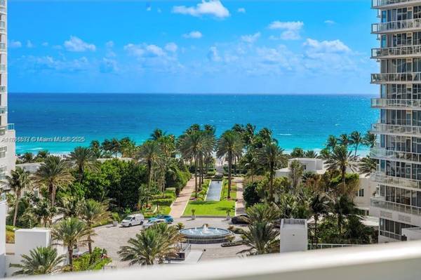 400 S Pointe Dr #1006, Miami Beach, FL 33139
