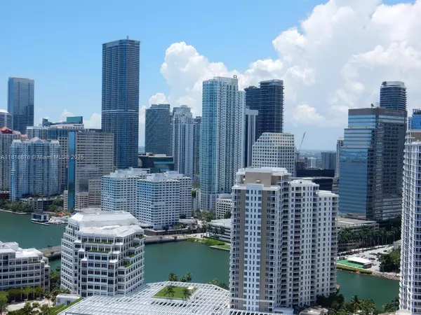 Miami, FL 33131,848 Brickell Key Dr #3303