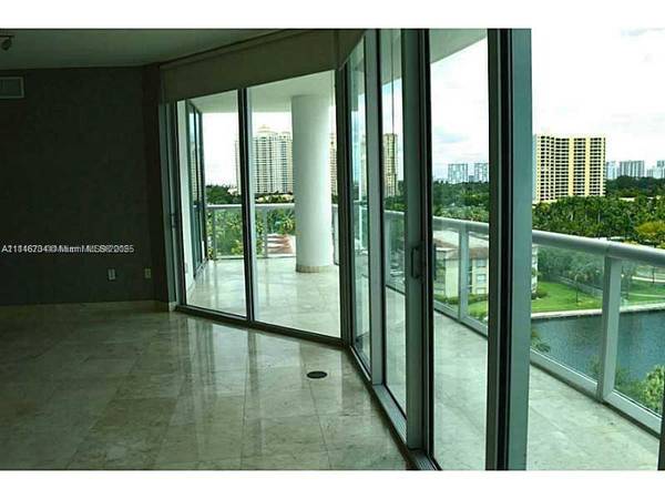 3131 NE 188th St #2-906, Aventura, FL 33180