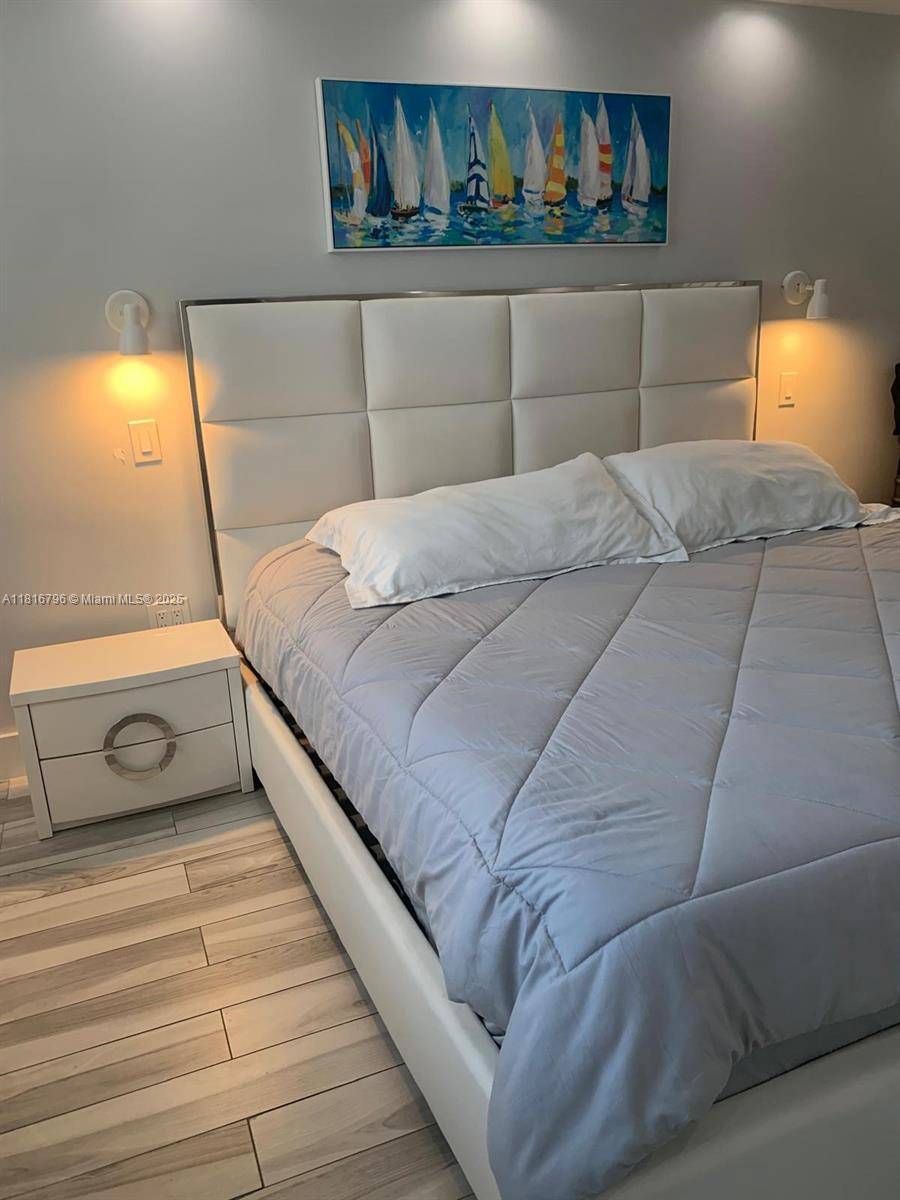 Sunny Isles Beach, FL 33160,300 Bayview Dr #302