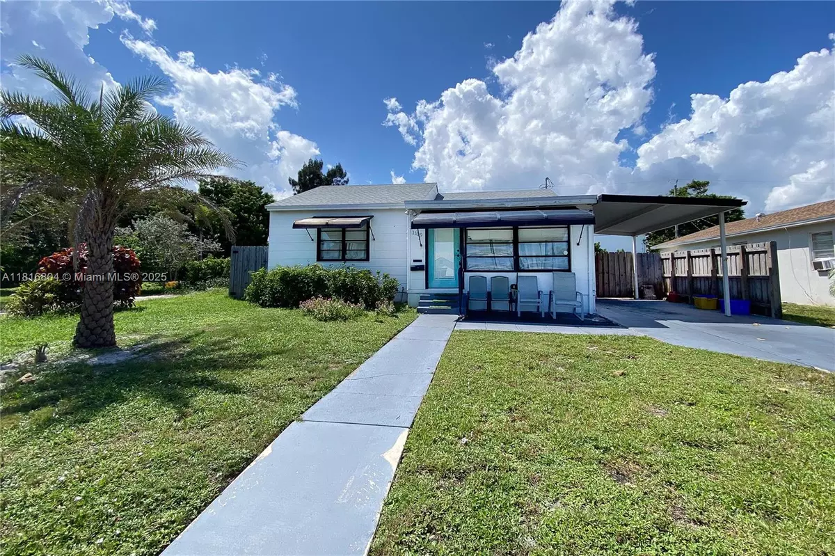 Lake Worth, FL 33460,1109 S M St