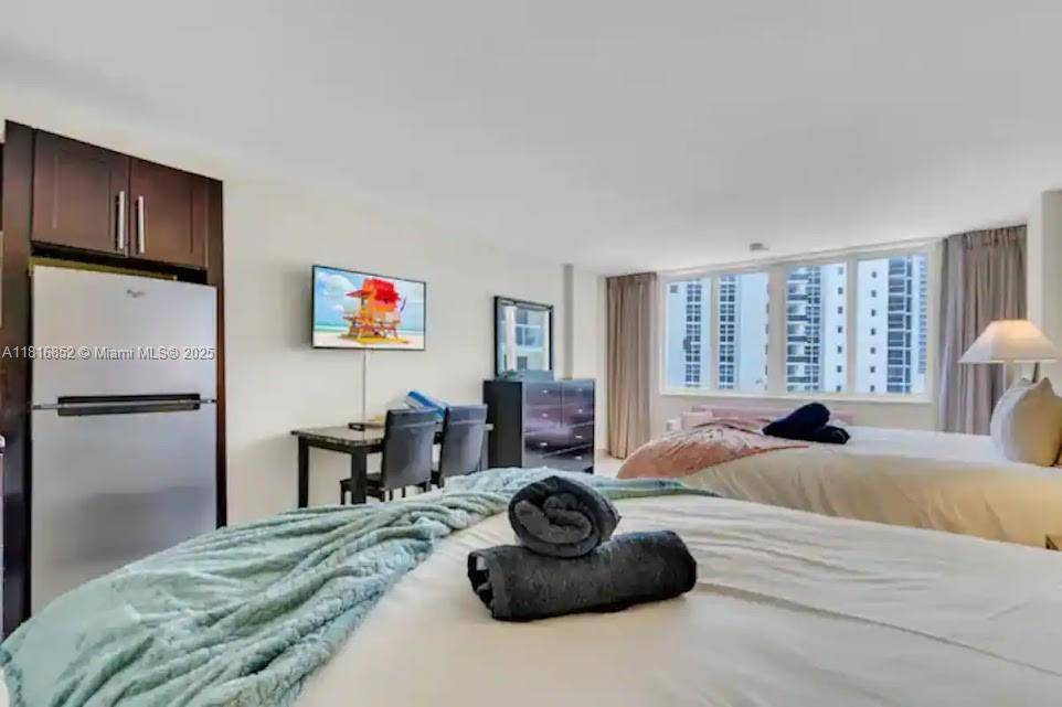 Sunny Isles Beach, FL 33160,19201 Collins Ave #603