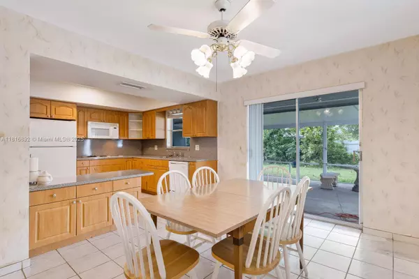 Miami, FL 33173,8980 SW 59th St
