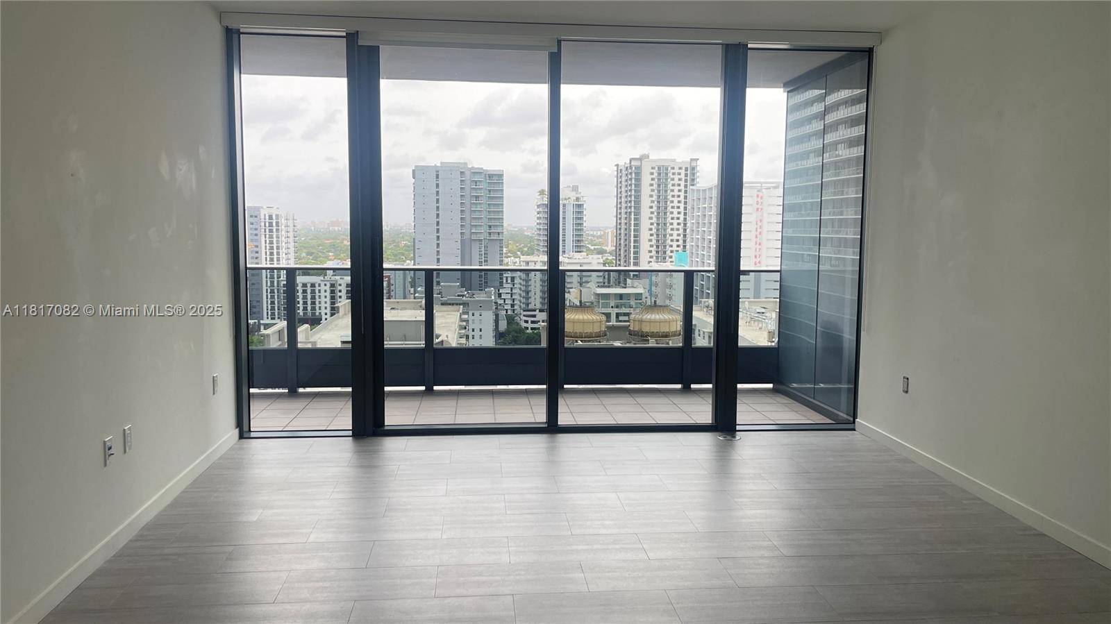 Miami, FL 33131,1000 Brickell Plz #2004