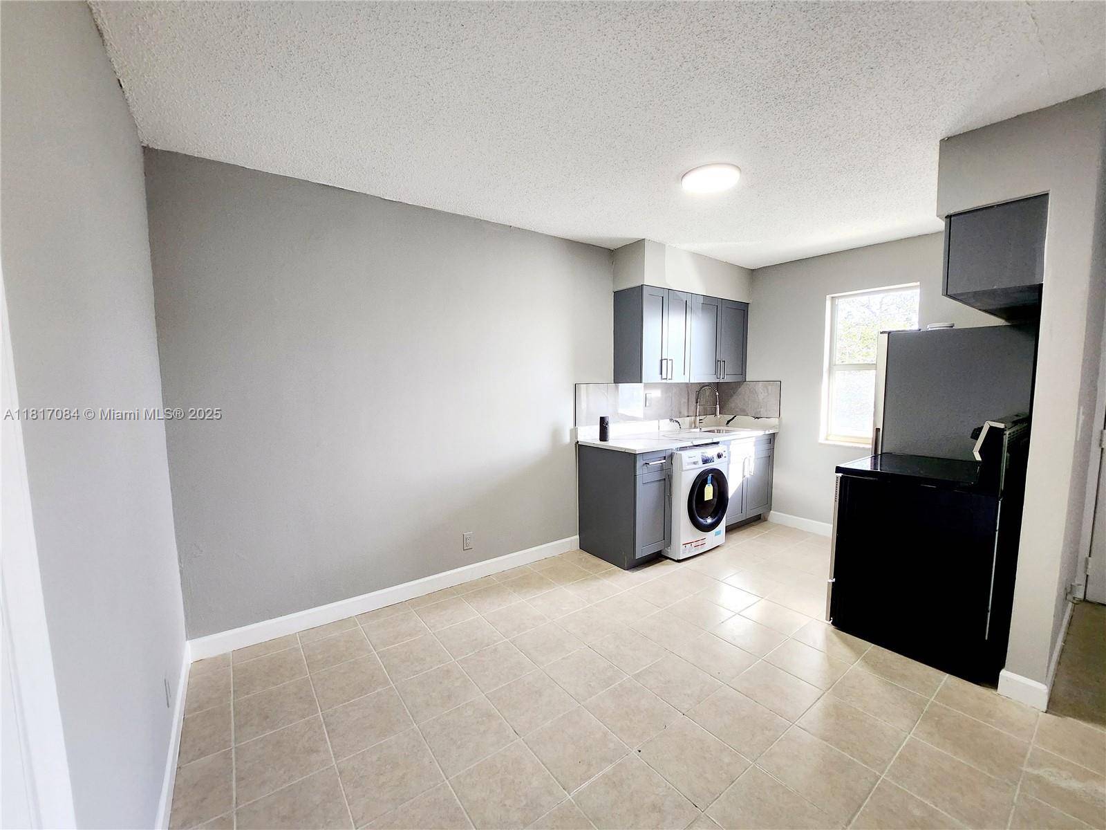 Pompano Beach, FL 33060,191 SW 15th St #202