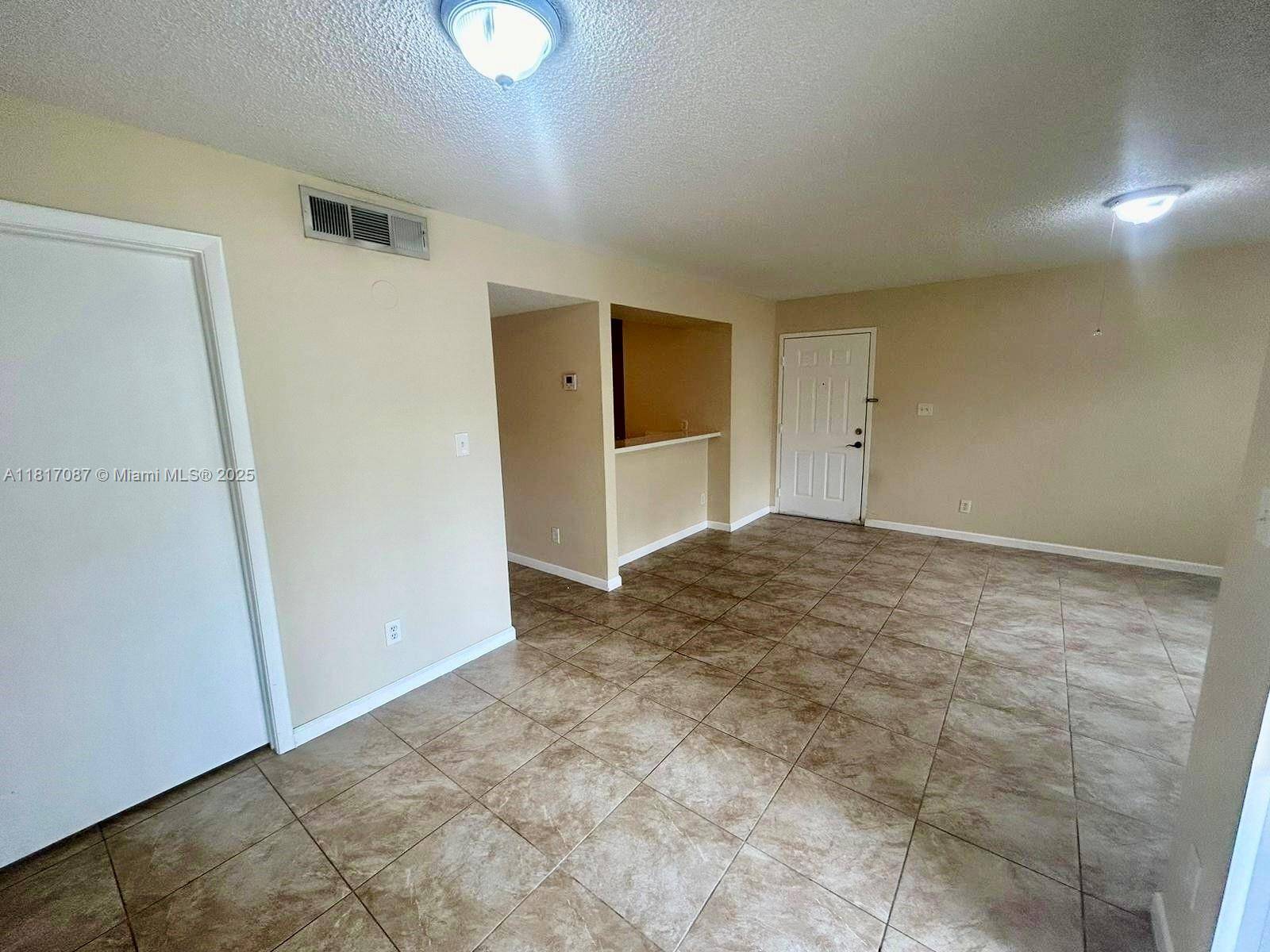 Hollywood, FL 33021,550 S Park Rd #11-8