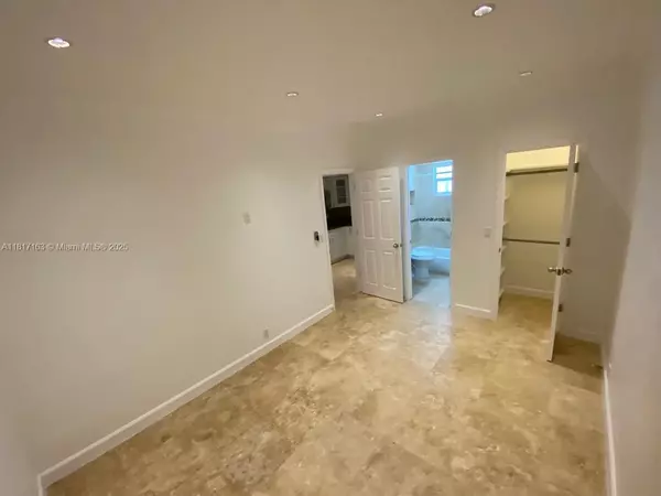 Fort Lauderdale, FL 33301,905 SE 2nd Ct #C