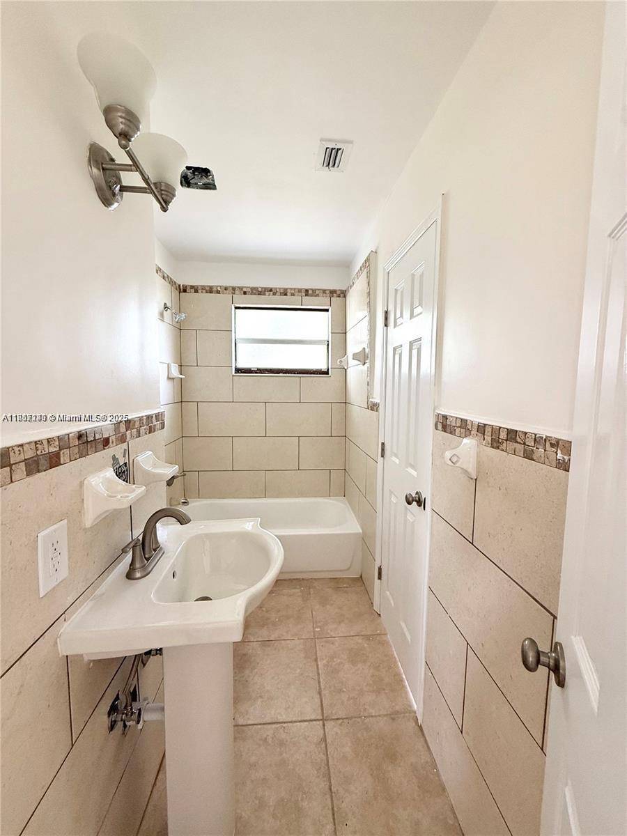 Cutler Bay, FL 33157,10601 SW 184th St