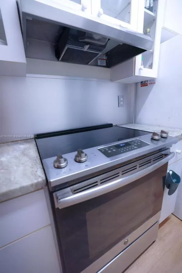 Miami Beach, FL 33139,1698 Jefferson Ave #7