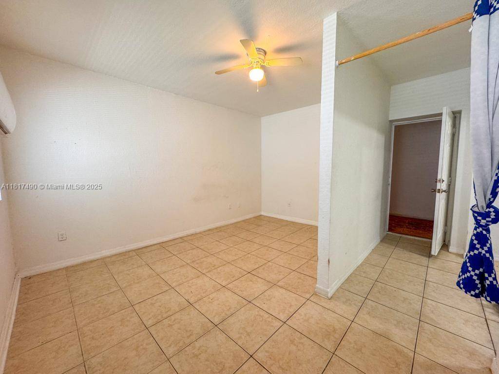 Miami, FL 33128,1021 NW 3rd St #206