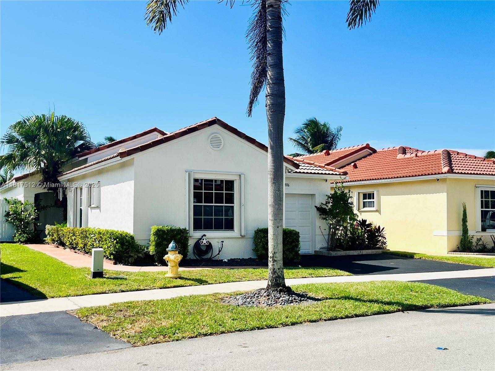 Pembroke Pines, FL 33029,886 SW 180th Ter
