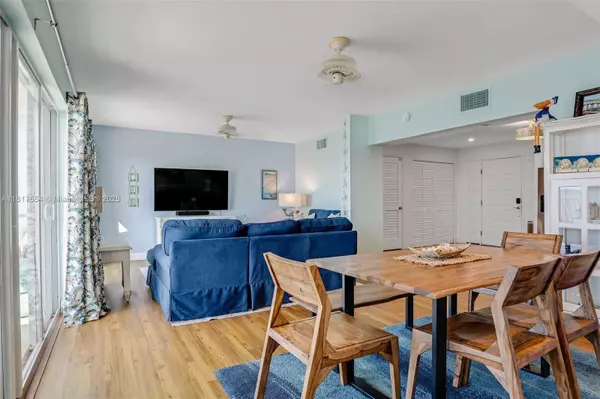 Plantation Key, FL 33070,200 Wrenn Street #PENTHOUSE 701