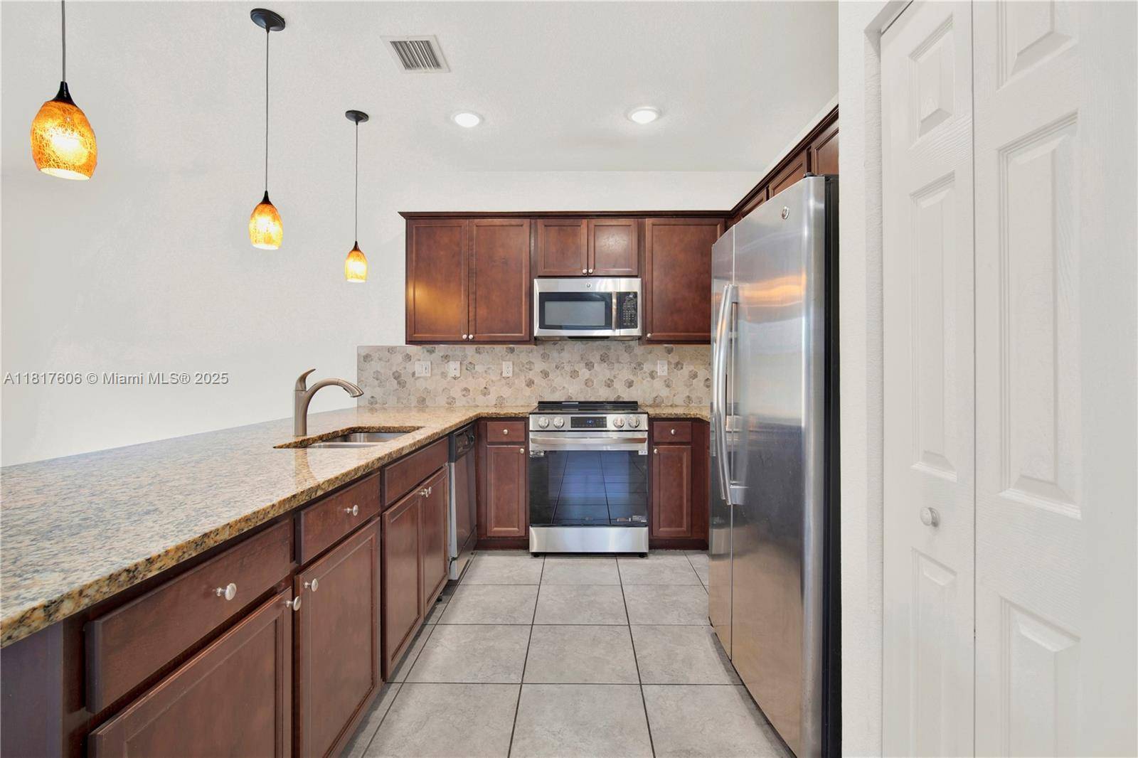 Homestead, FL 33033,279 SE 31st Ter