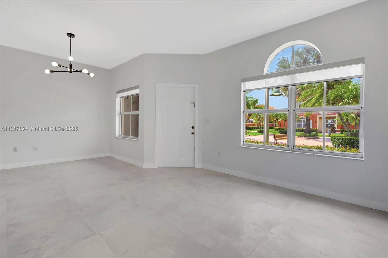 Doral, FL 33178,11438 NW 62nd Ter #220