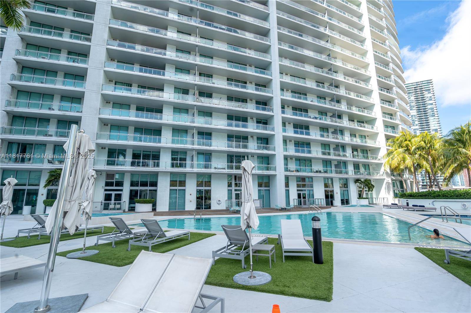 Miami, FL 33130,90 SW 3rd St #3707