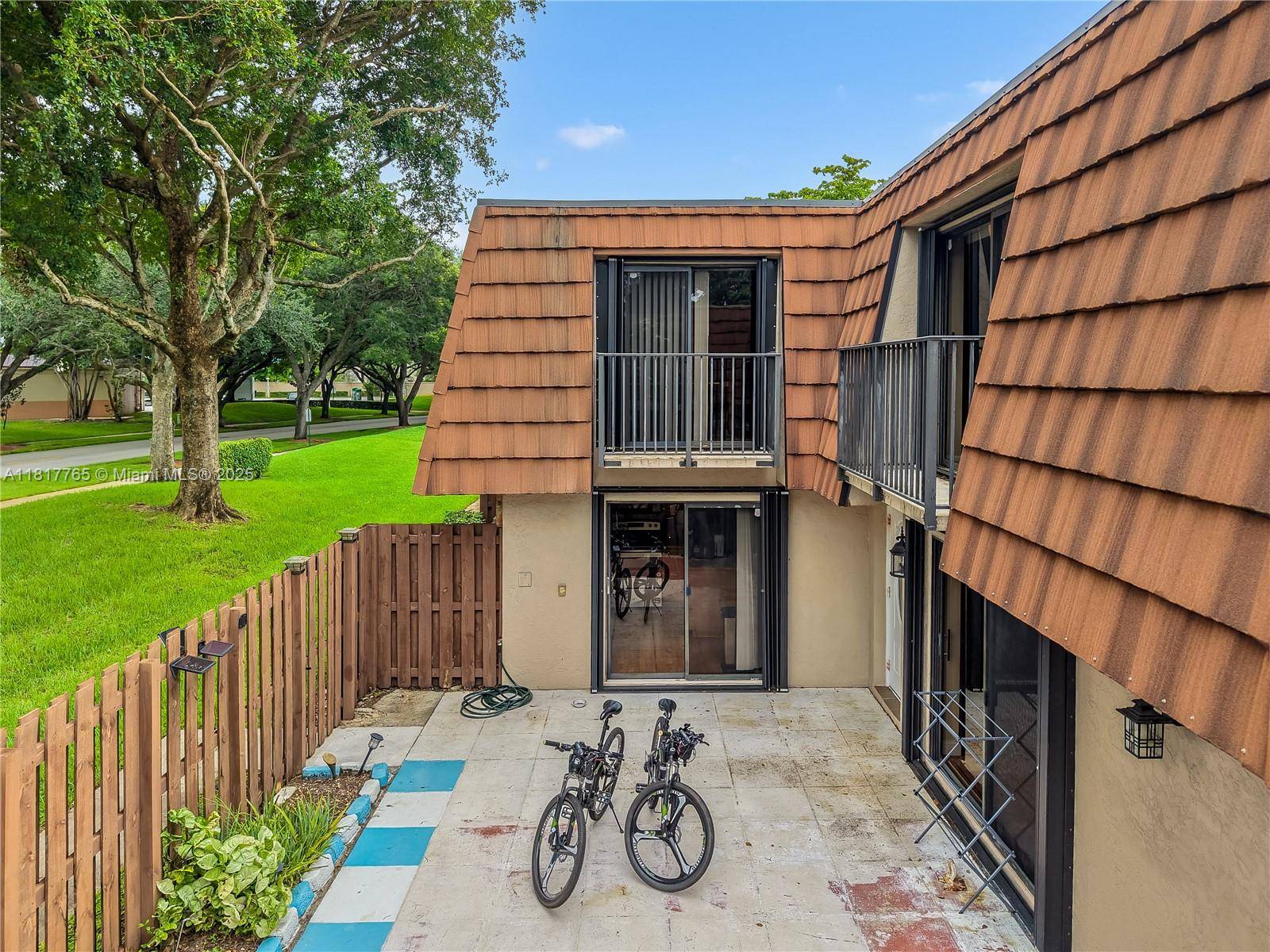 Cooper City, FL 33026,4167 Forest Hill Dr